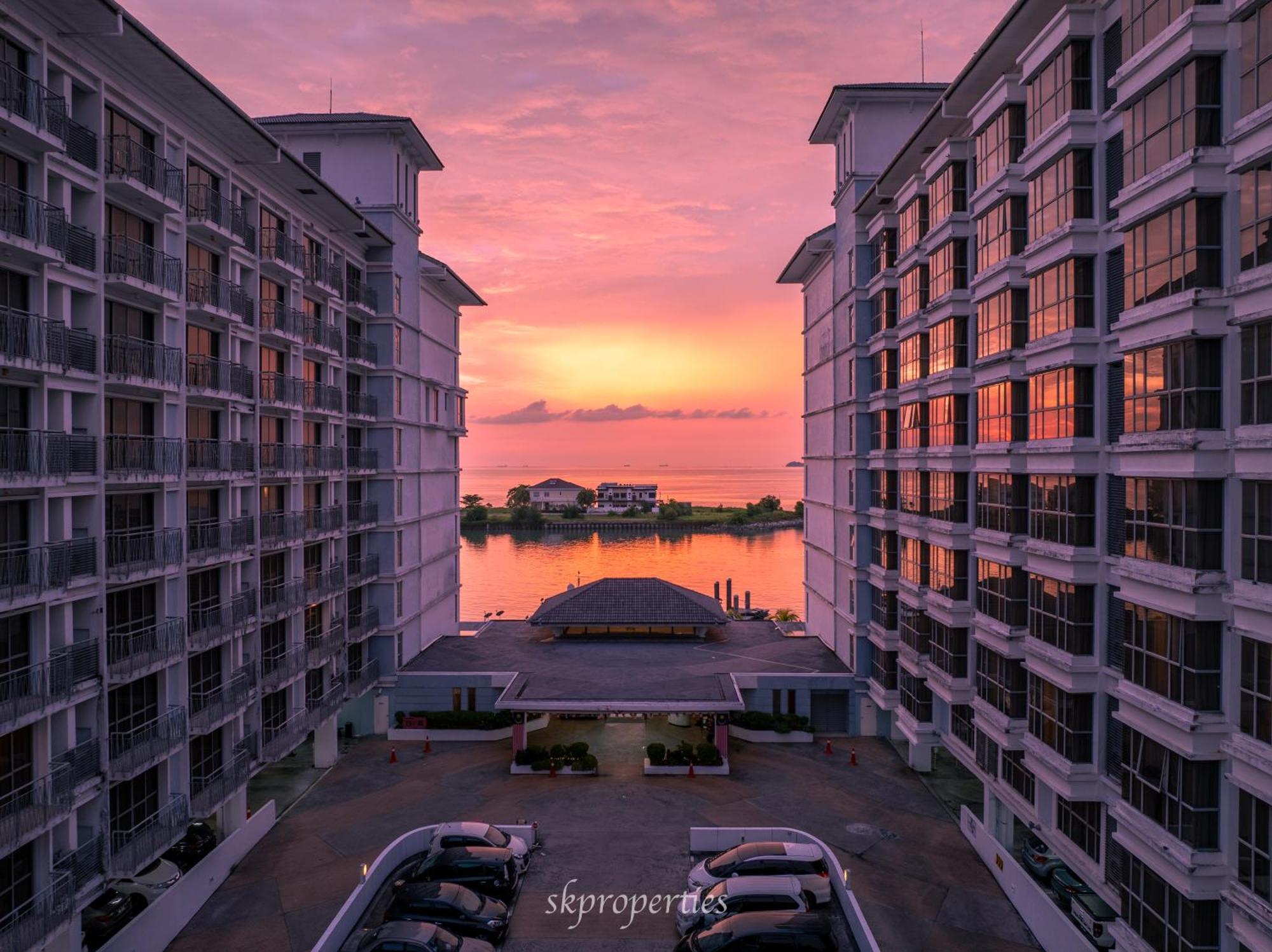 Seaview Suites At Admiral Bay Порт-Діксон Екстер'єр фото